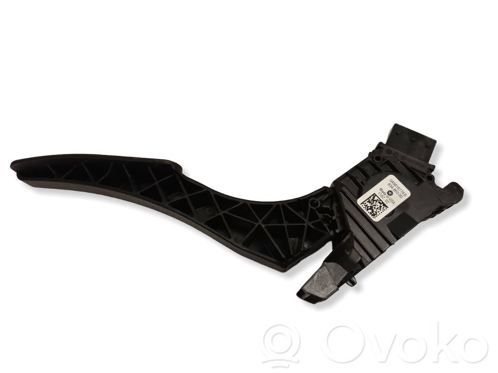 Akceleratoriaus pedalas   04581677AB