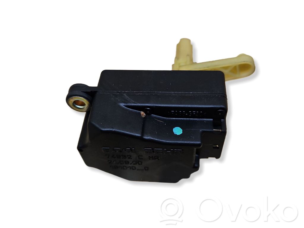 Volvo S60 Oro sklendės varikliukas 