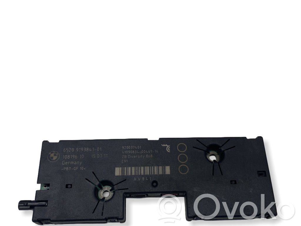 BMW 3 E90 E91 Antenas pastiprinātājs 