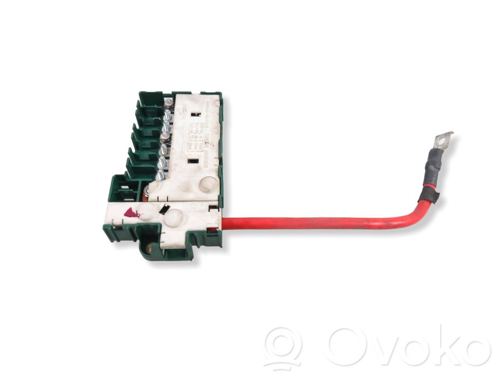 Fuse module   8367768