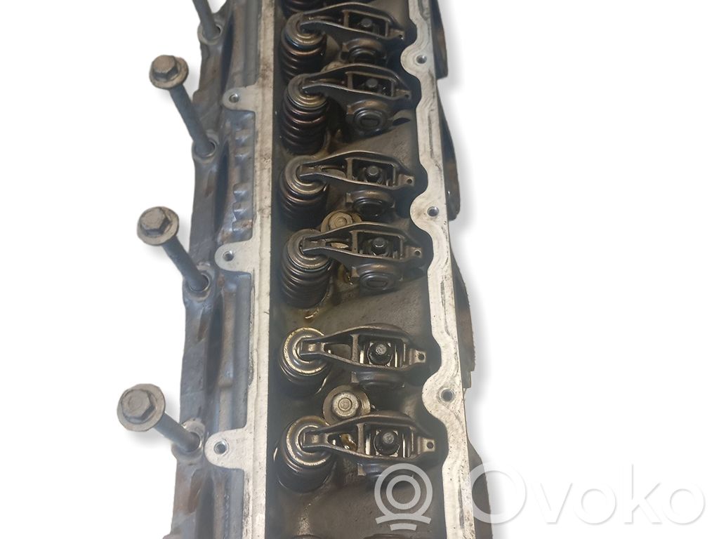 Engine head   12674012,182633591
