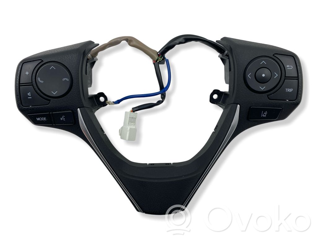 Toyota Auris E180 Interruptores/botones de la columna de dirección 