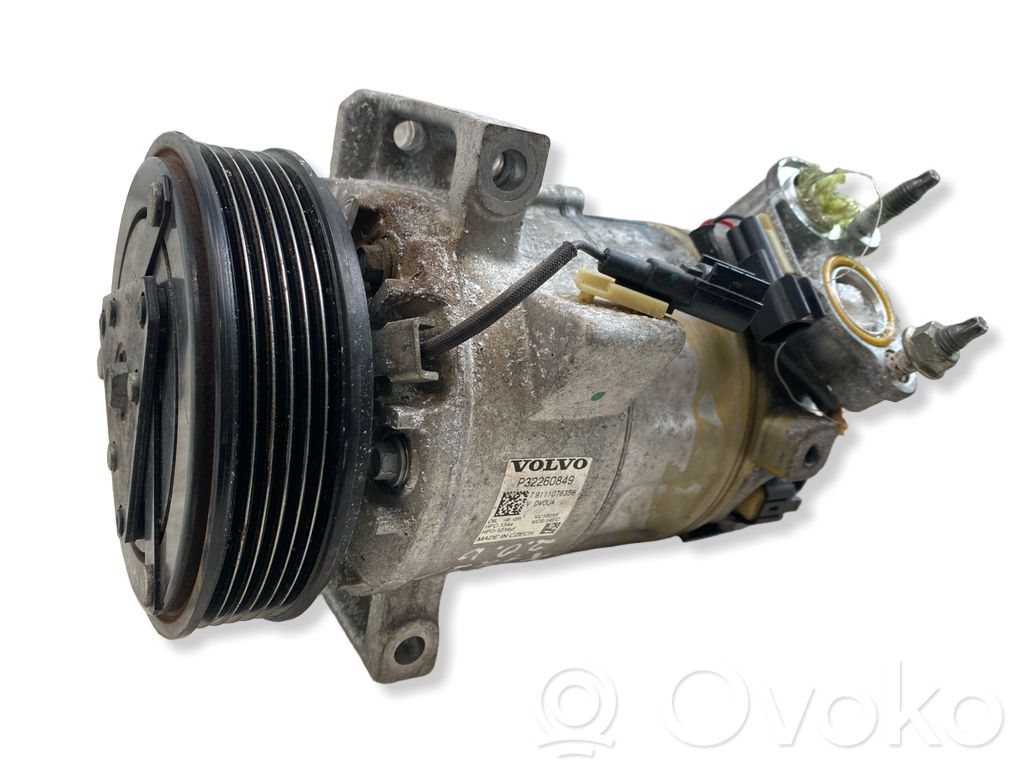 Volvo XC40 Kompresor / Sprężarka klimatyzacji A/C 