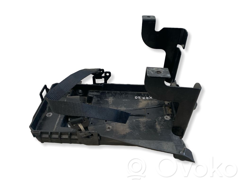 Volvo XC40 Battery bracket 
