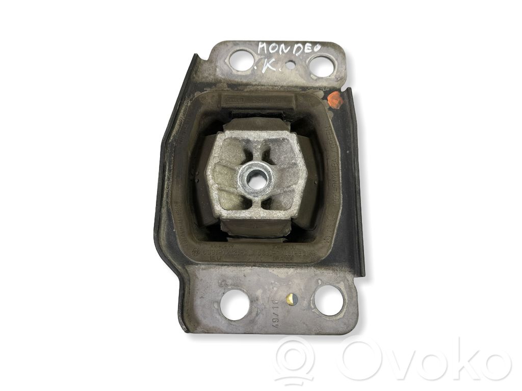 Ford Mondeo MK V Engine mount bracket 