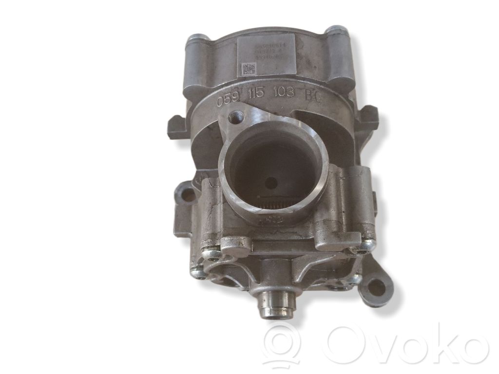 Volkswagen Touareg III Oil pump 