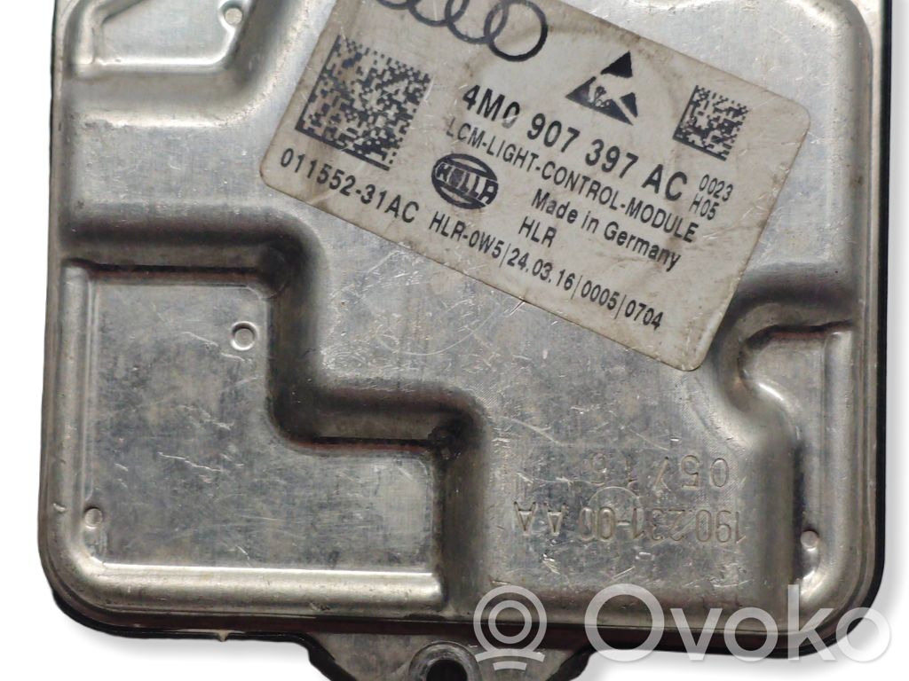Audi Q7 4M Light module LCM 