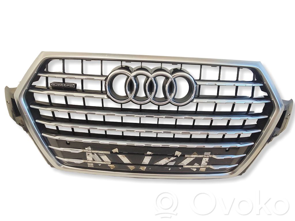 Audi Q7 4M Etupuskurin ylempi jäähdytinsäleikkö 