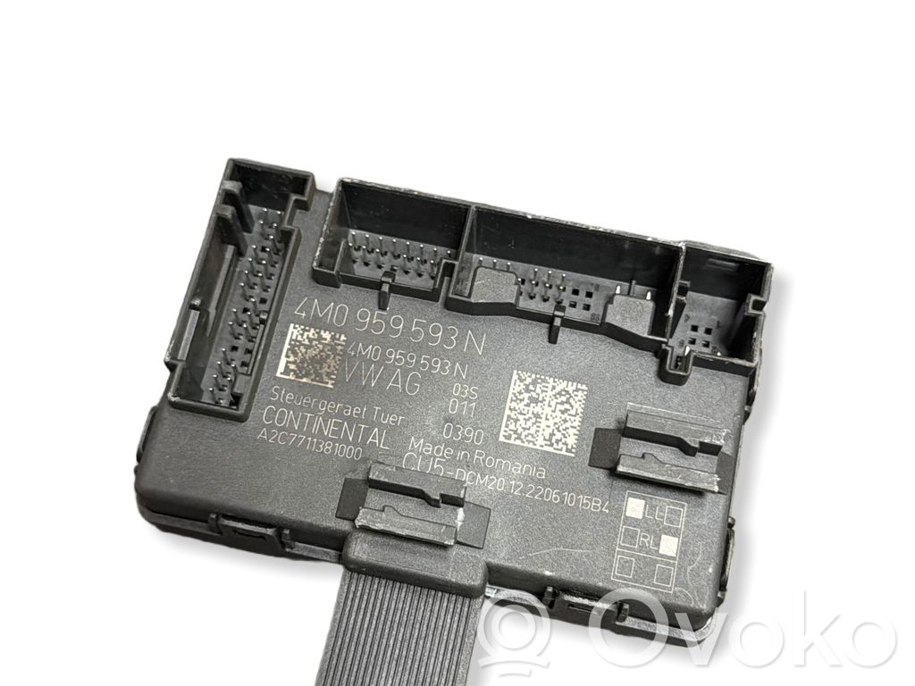 Audi Q7 4M Door control unit/module 