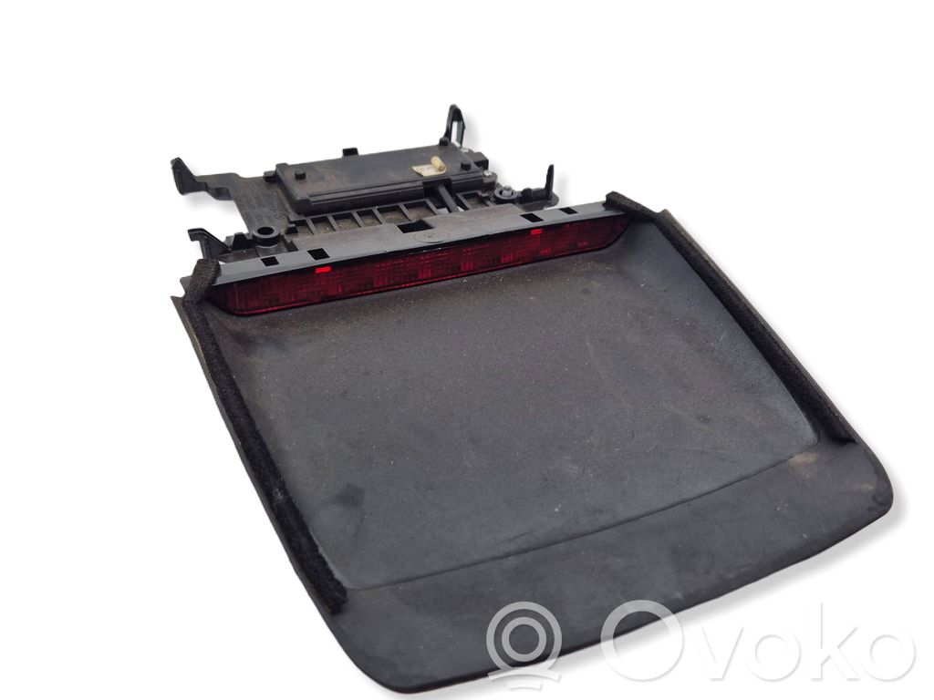 Dodge Charger Trzecie światło stop 