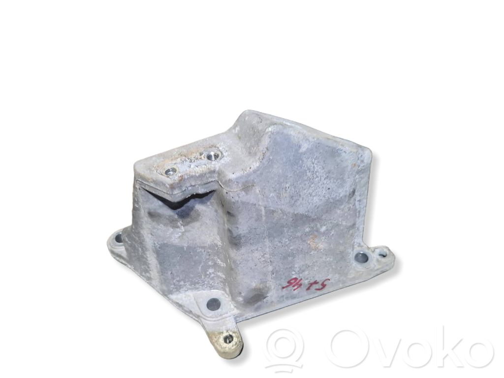 Engine mounting bracket   04726028AB