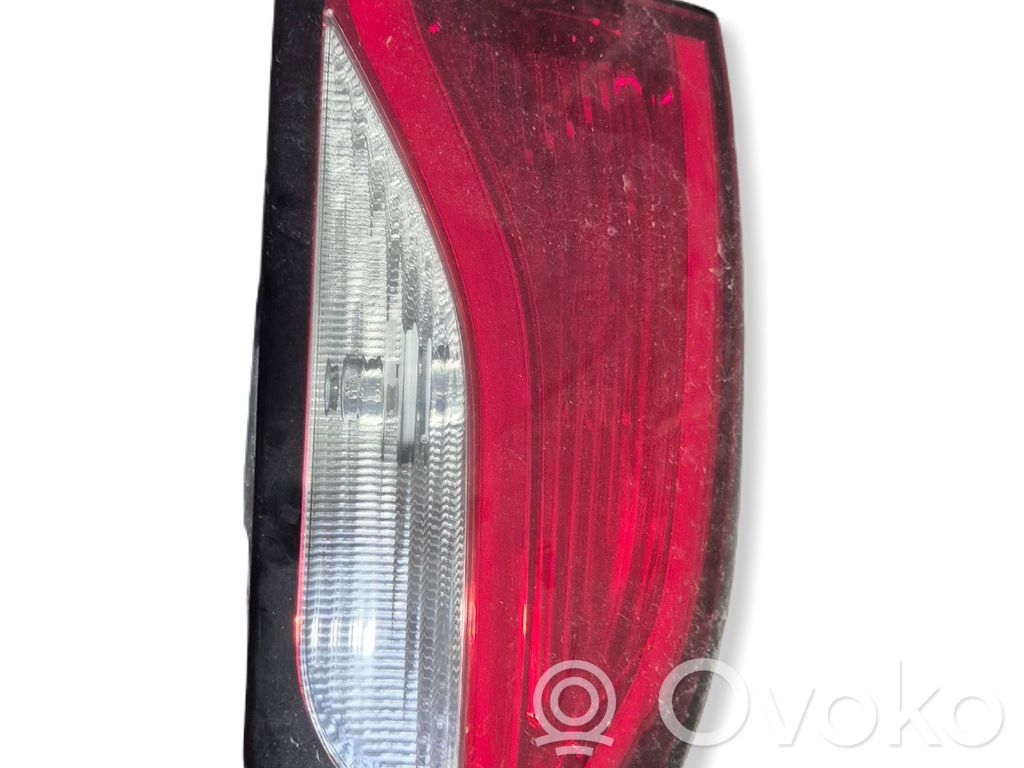 Tailgate rear/tail lights   68228941AE