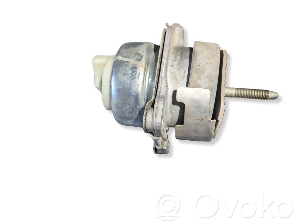 Ford Mustang VI Engine mount bracket 