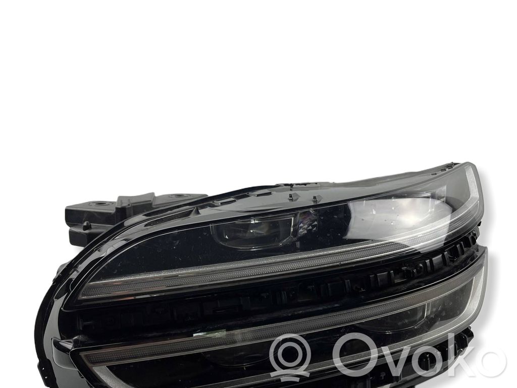 Genesis GV70 Phare frontale 