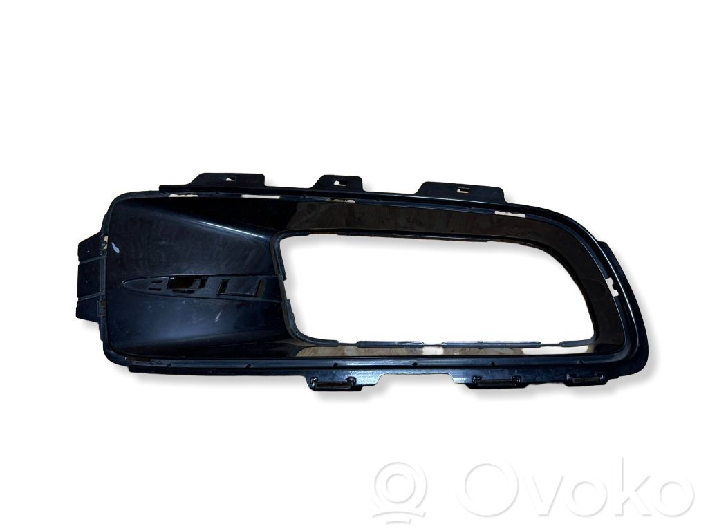 Front bumper lower grill   7175486