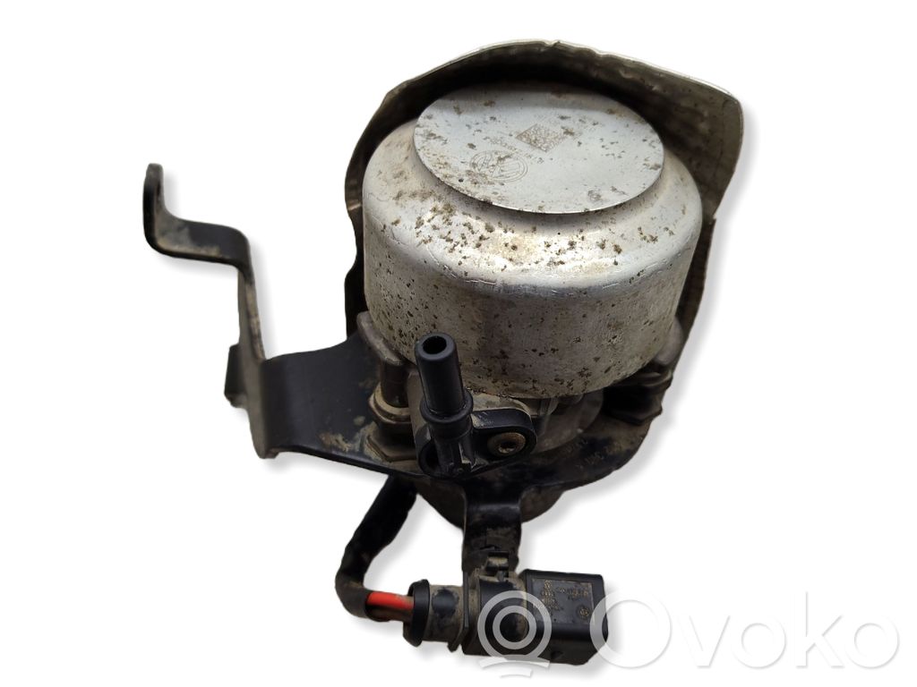 Seat Leon (5F) Alipainepumppu 