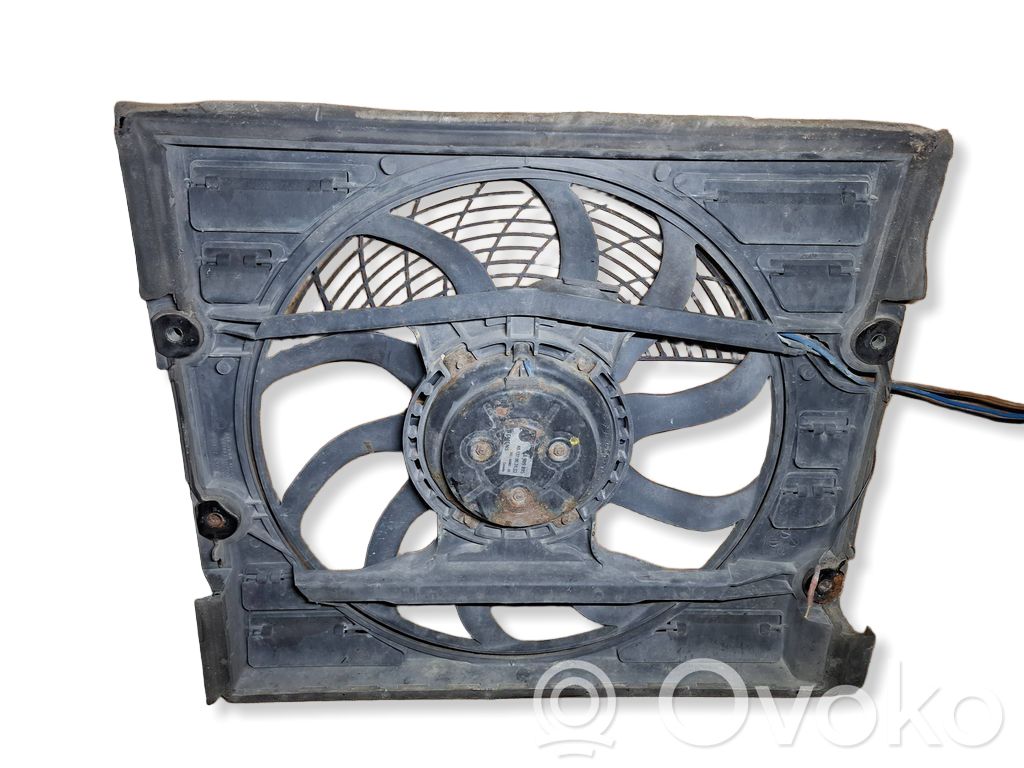 BMW 7 E38 Elektrisks radiatoru ventilators 