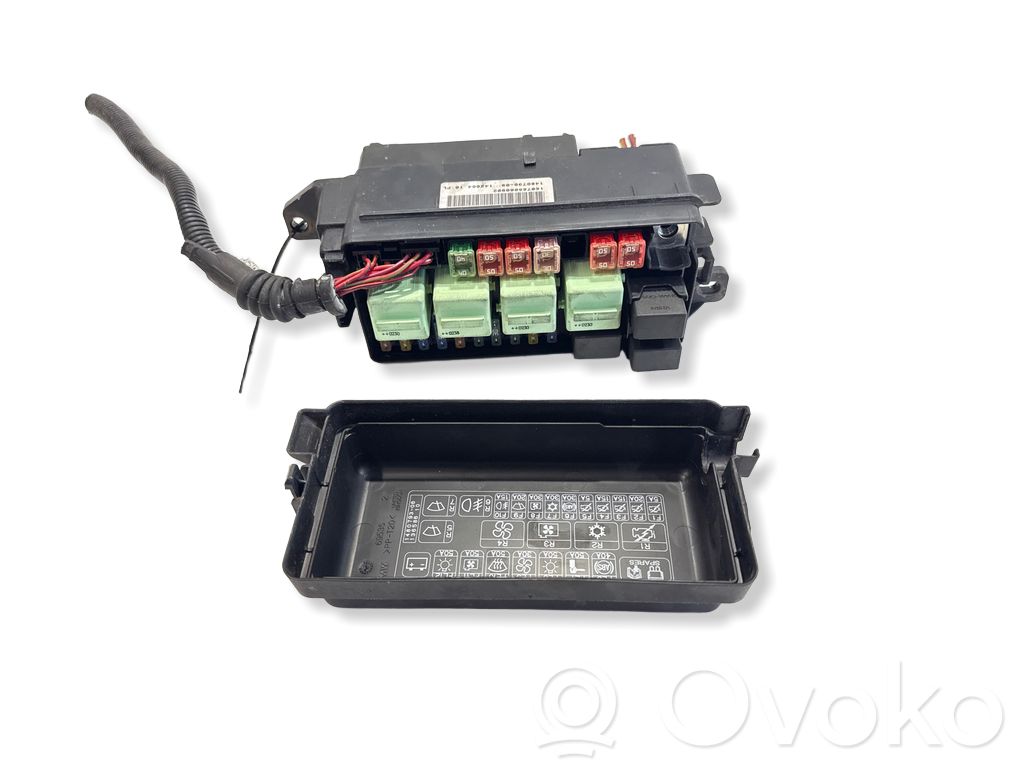 Mini One - Cooper R50 - 53 Fuse box set 