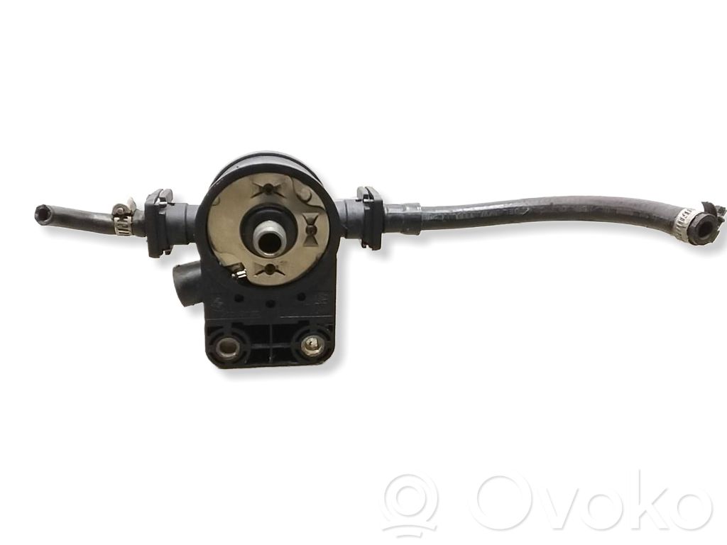 BMW 5 E39 Halterung Kraftstofffilter 