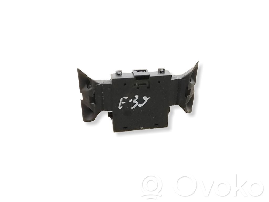 Ultrasonic Sensor   8379938,701020180,0292733
