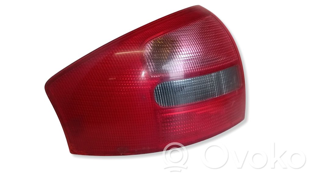 Luz trasera/de freno   148151,4B5945095