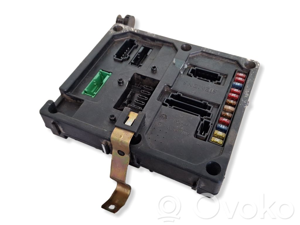 Volkswagen Sharan Fuse module 