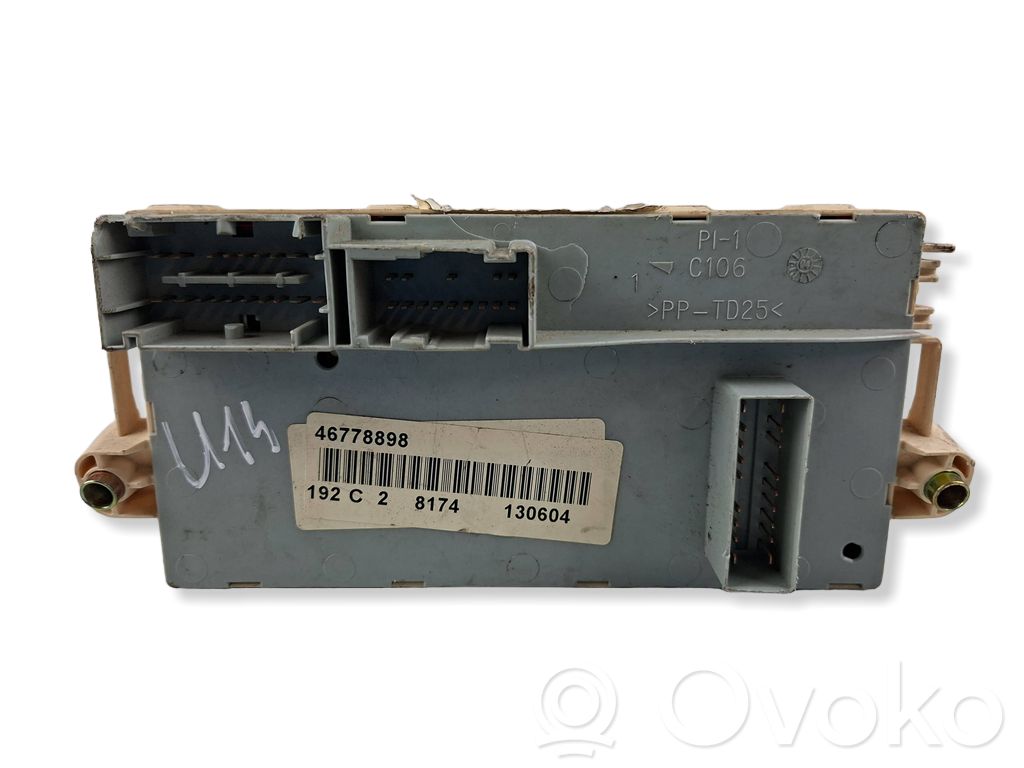 Fiat Stilo Juego de caja de fusibles 