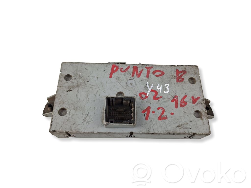 Fiat Punto (188) Sulakemoduuli 