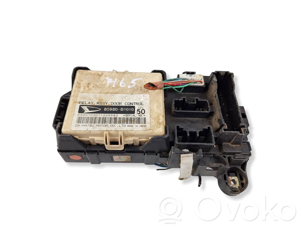 Daihatsu Sirion Fuse box set 