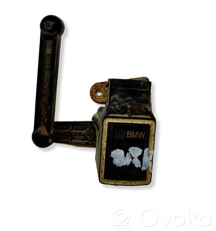 Front height sensor lever   6784697