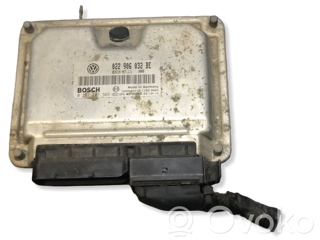 Volkswagen Touareg I Engine control unit/module 