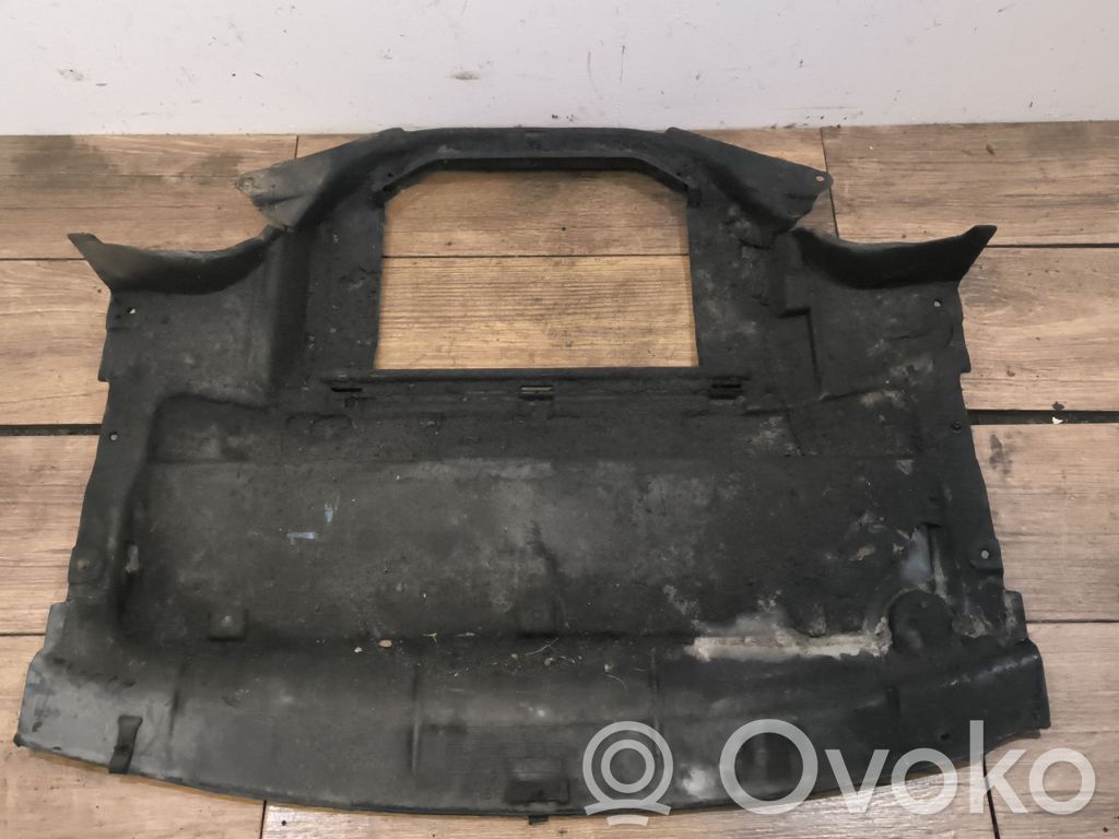 BMW 7 E38 Variklio dugno apsauga 
