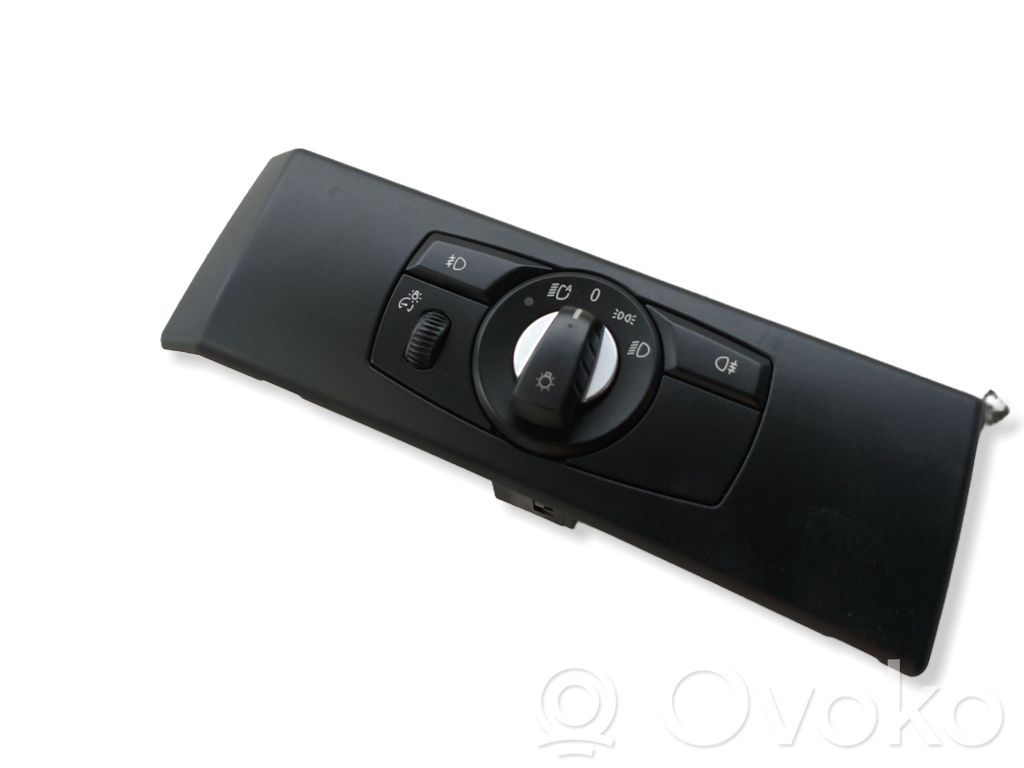 Light switch   6988565,33295201