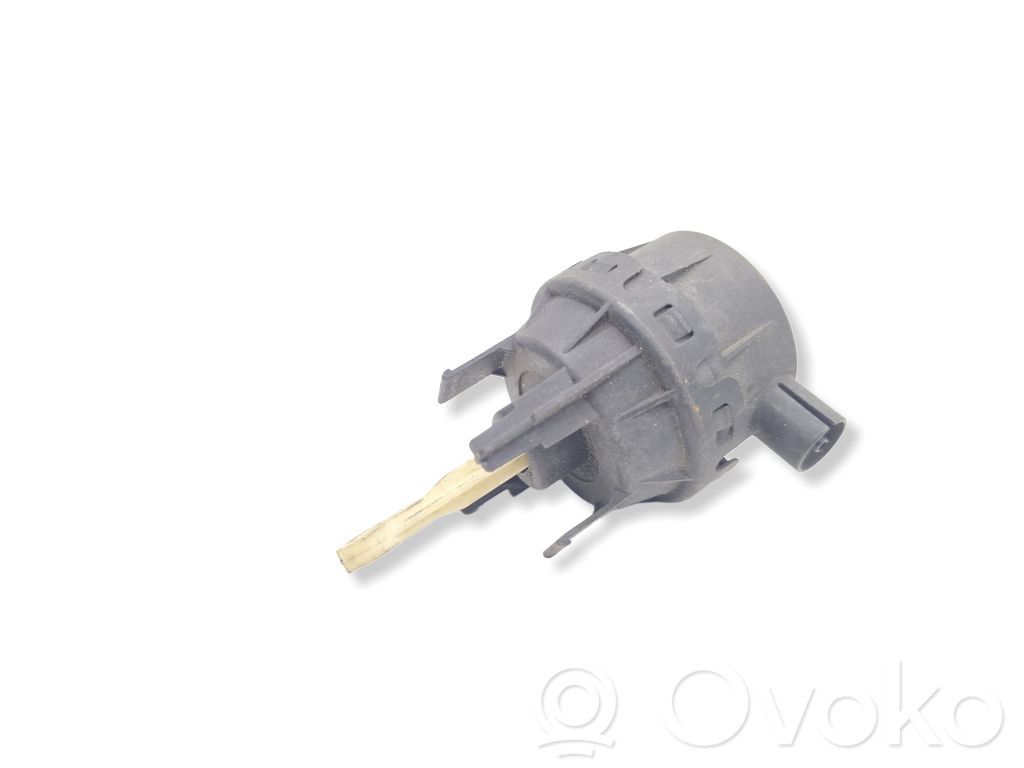 Vacuum valve   081007,719066