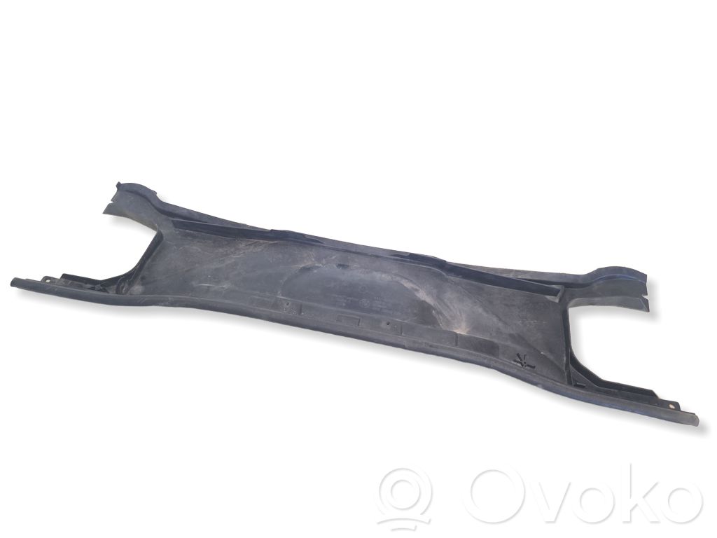 Muu moottoritilan osa   6924277,15677210