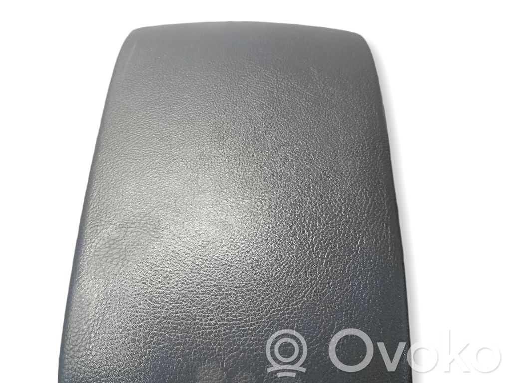 Reposabrazos   6M21R044C82A,1124870A