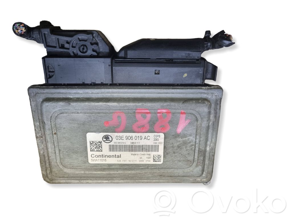 Skoda Fabia Mk2 (5J) Engine control unit/module 