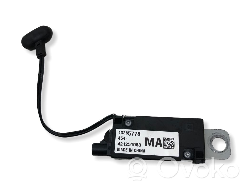 Opel Astra J Antennenverstärker Signalverstärker 
