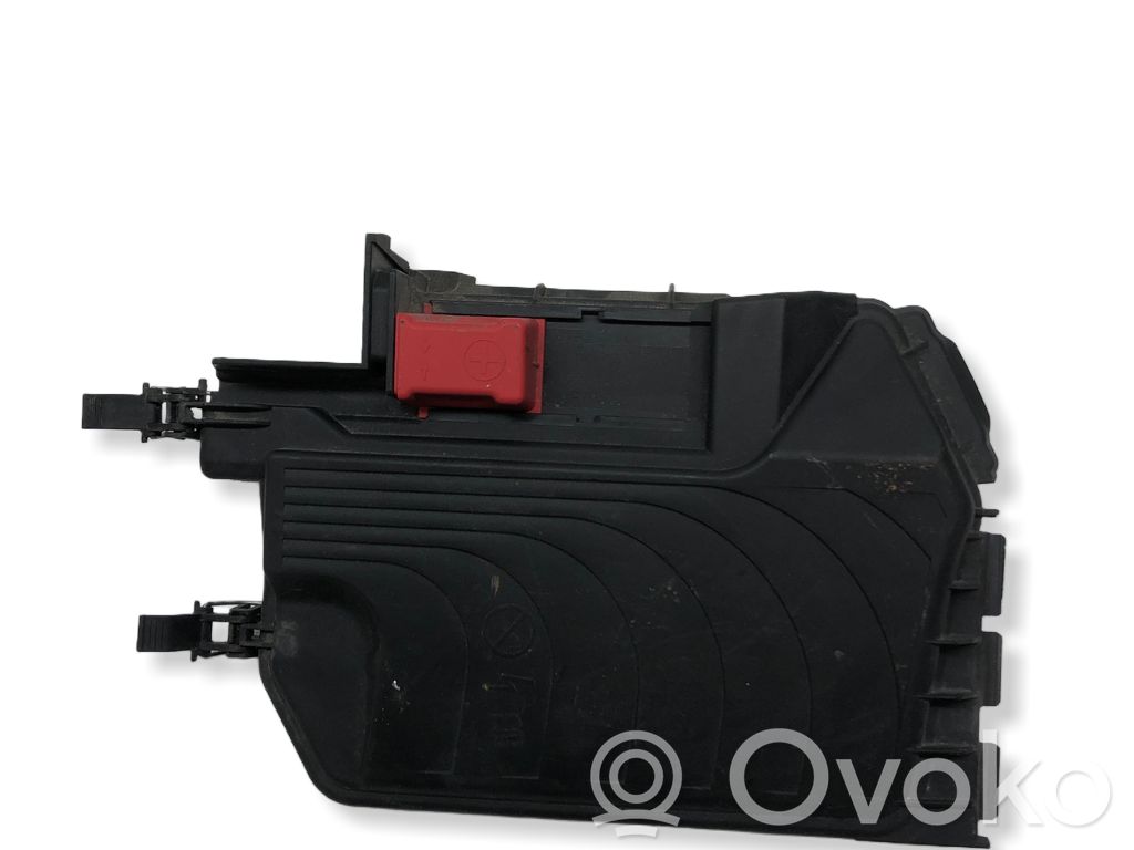Mercedes-Benz CLA C117 X117 W117 Fuse box cover 