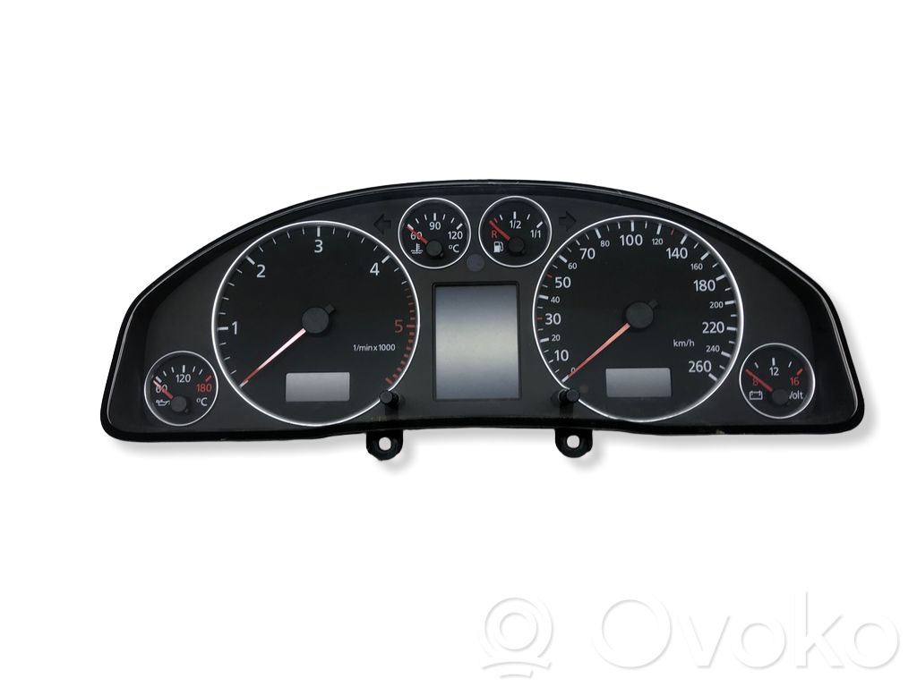 Audi A6 S6 C5 4B Licznik / Prędkościomierz 
