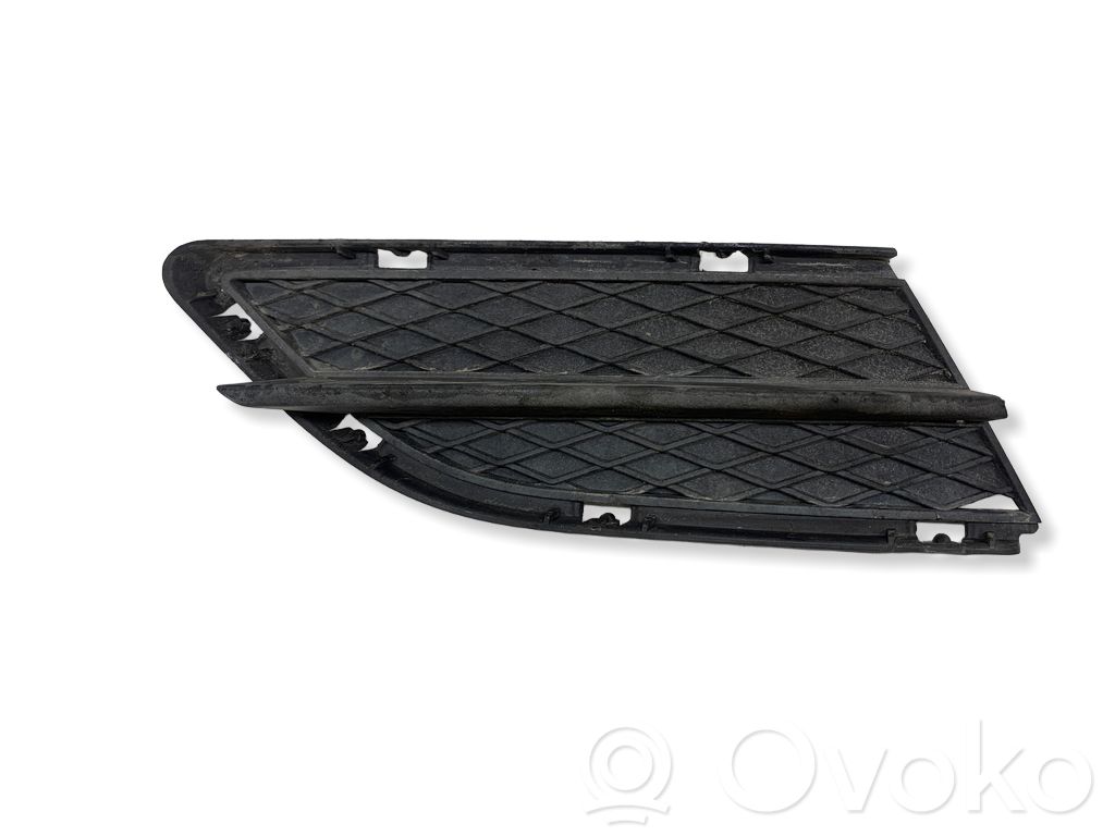 BMW 3 E90 E91 Unteres Gitter dreiteilig vorne 