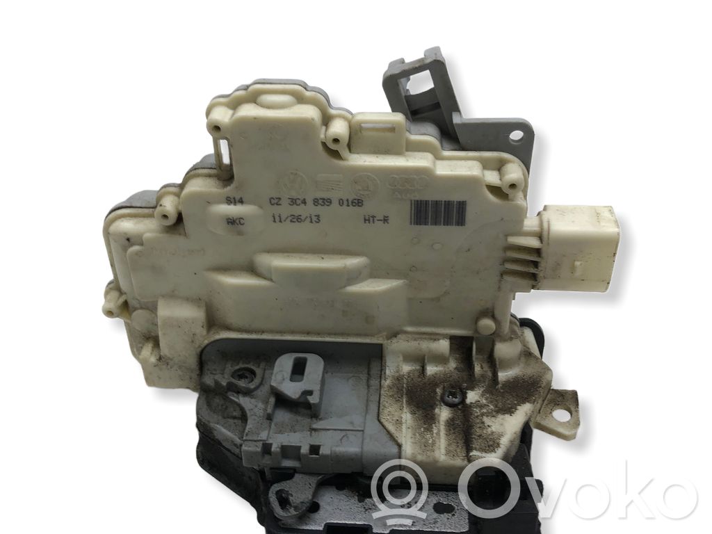 Volkswagen PASSAT B7 Zamek drzwi tylnych 
