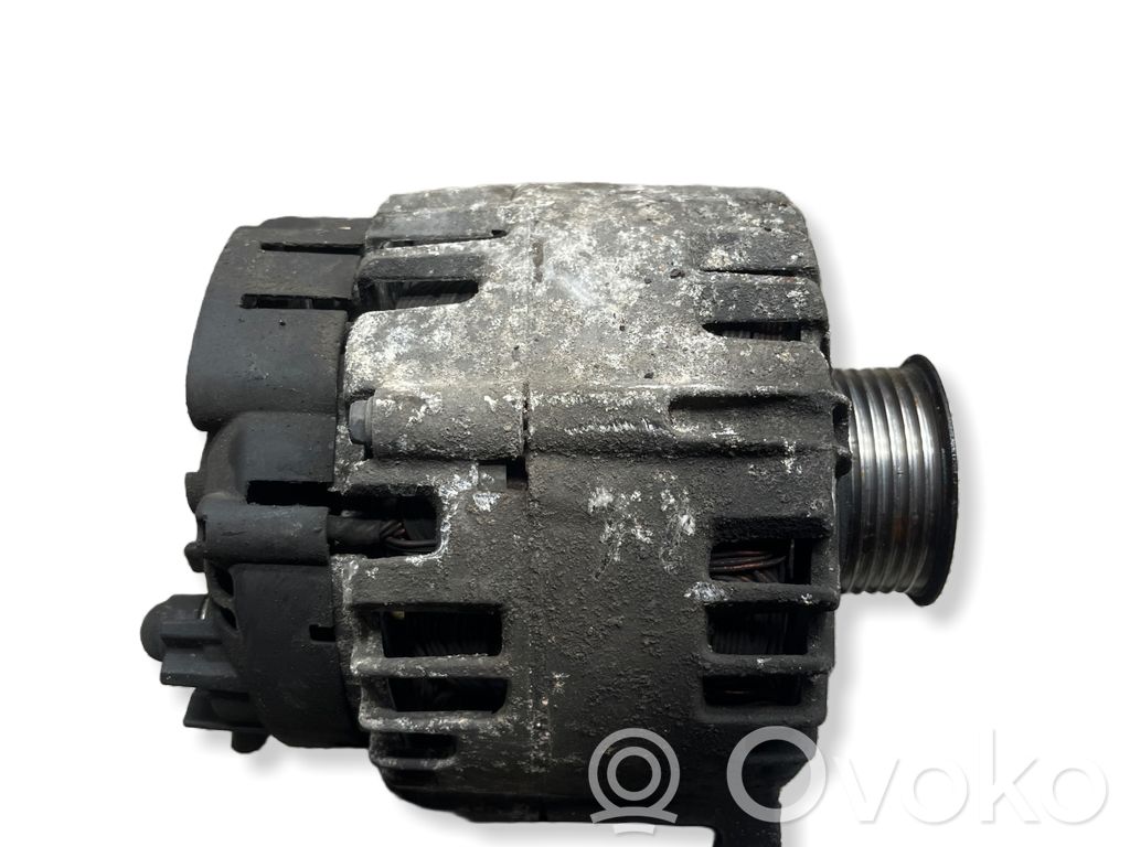 Audi A5 8T 8F Ģenerators 