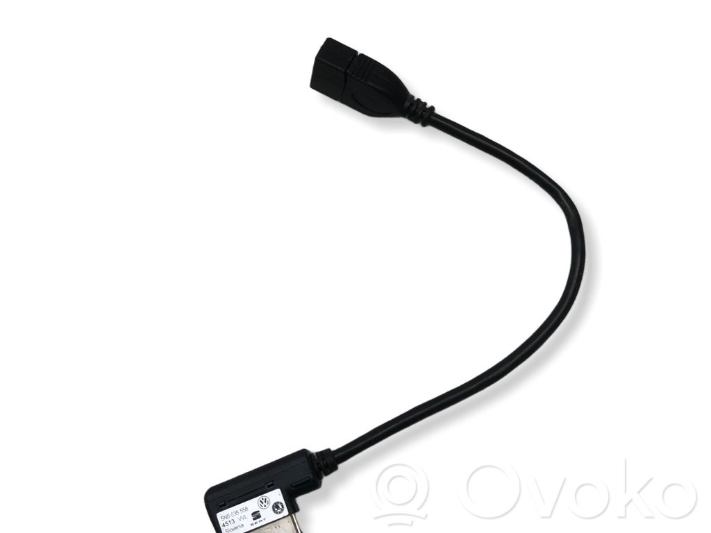 Volkswagen PASSAT B7 USB-Anschluss 