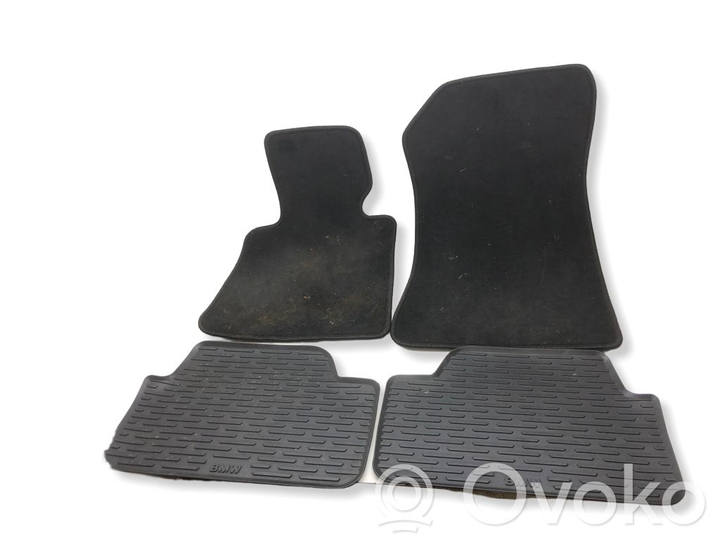 Car floor mat set