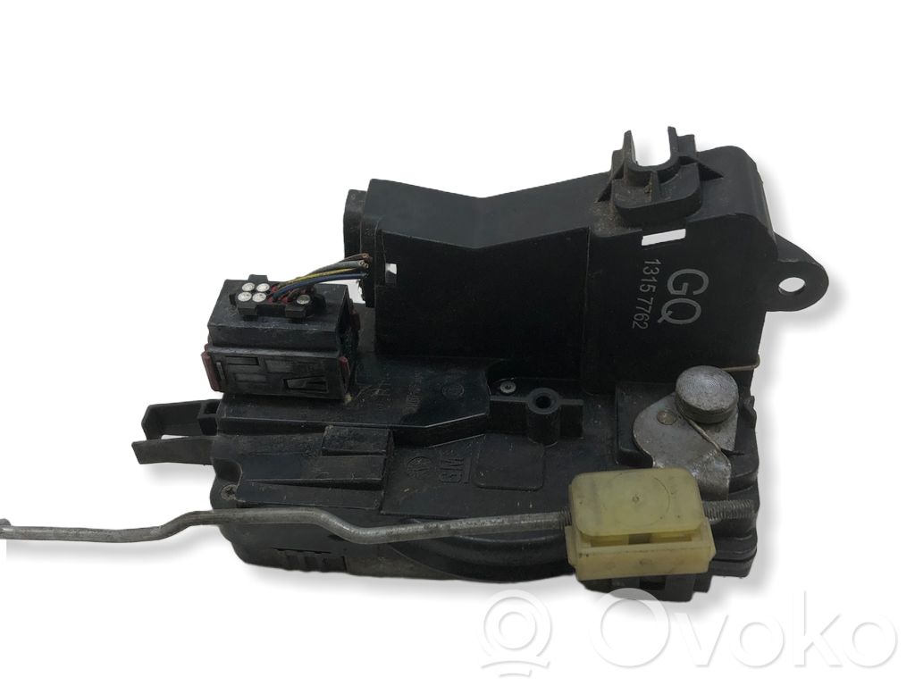 Opel Signum Front door lock 