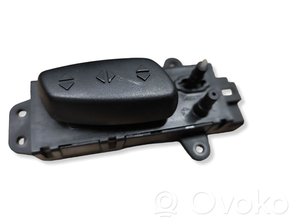 Moduł / Sterownik fotela   04601757AB