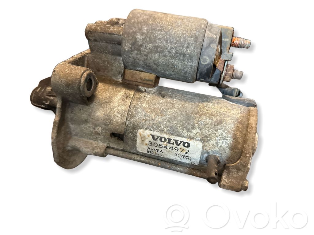 Volvo V40 Cross country Starteris 