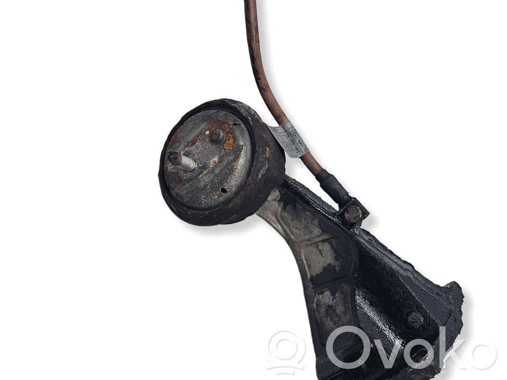 Engine mount bracket   1094814,6102100,1724740,E7381H