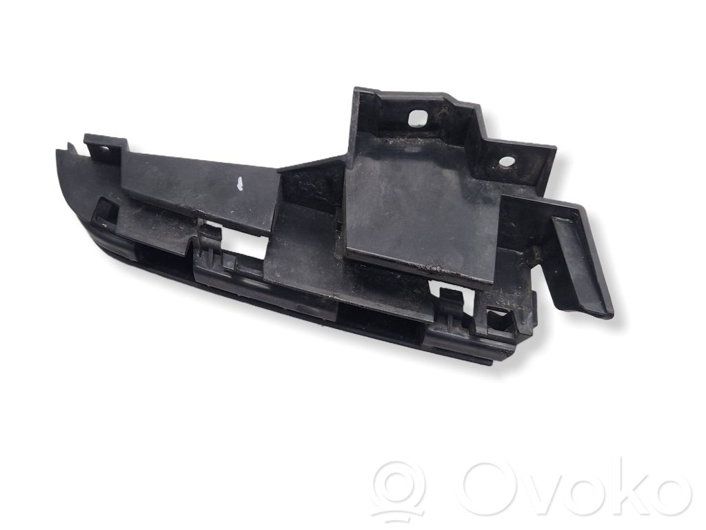 Rear bumper mounting bracket   7006824